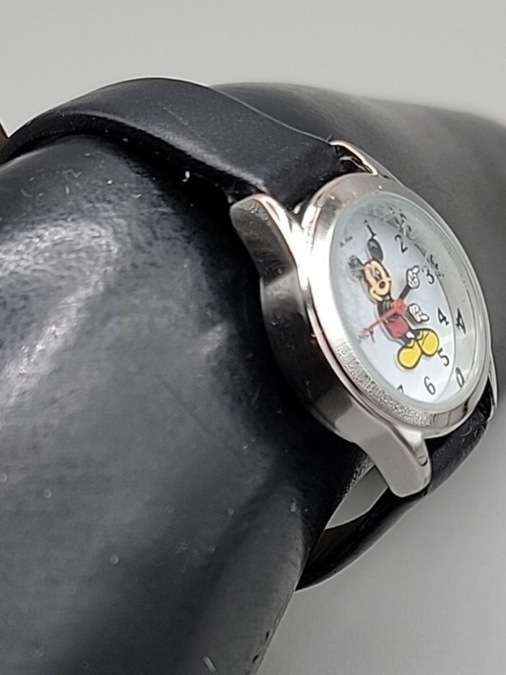 Vintage Disney Mickey Mouse Watch Silver Tone, Hadley-Roma Leather Strap - Runs - Picture 12 of 16